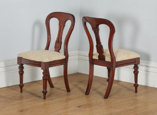 fig 3. Victorian Set of 12 Twelve Mahogany Balloon Back Upholstered Dining Chairs (Circa 1880)