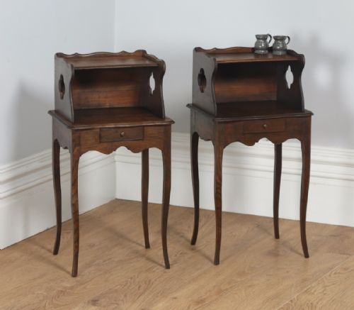 Antique Pair of French Louis XV Style Chestnut Bedsides Cabinets (Circa 1920)