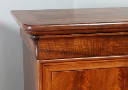 fig 4. Antique French Louis Philippe Flame Mahogany & Walnut Bedroom Chest of Drawers (Circa 1850)