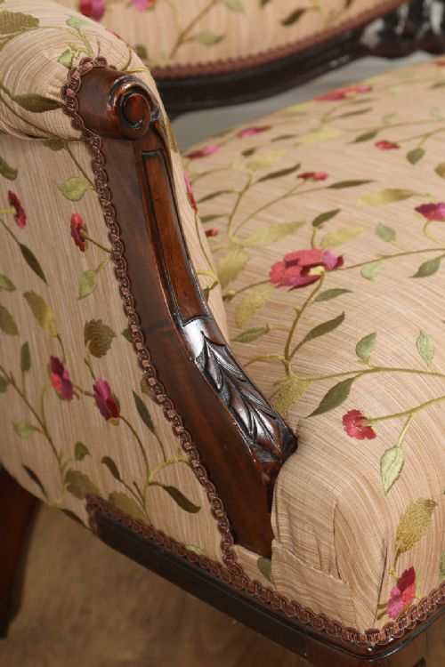 fig 7. Antique English Edwardian Art Nouveau Carved Mahogany Sofa Couch Settee (Circa 1900)