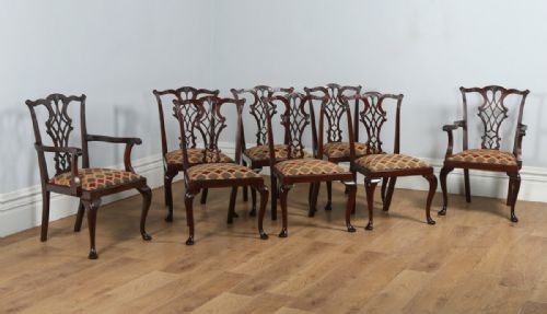 Antique Set of 8 Eight English Georgian Chippendale Style Mahogany Dining Chairs by Waring and Gillows (Circa 1910)