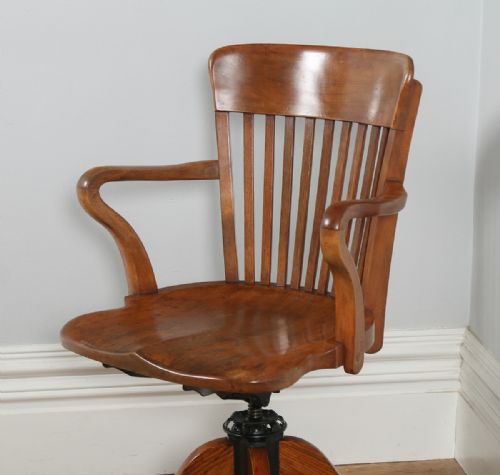 fig 1. Antique Edwardian Oak & Birch Revolving Swivel Captain’s Office Desk Armchair (Circa 1900)