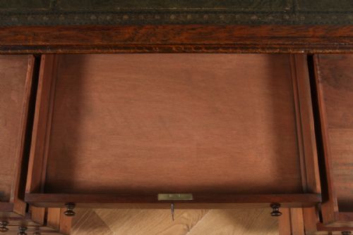 fig 7. Antique English Victorian Oak & Leather 5ft Partner’s Pedestal Office Desk (Circa 1860)