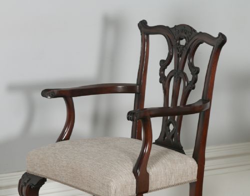 fig 5. Antique English Set of 8 English Georgian Chippendale Style Mahogany Dining Chairs (Circa 1880)