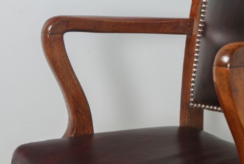 fig 8. Antique English Edwardian Oak and Red Leather Revolving Office Desk Armchair (Circa 1920)