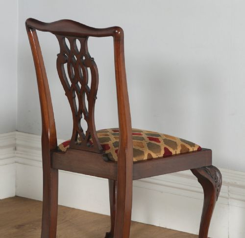 fig 2. Antique English Set of Four Georgian Chippendale Style Mahogany Dining Chairs (Circa 1900)