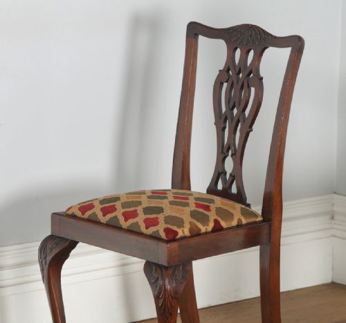 fig 6. Antique English Set of Four Georgian Chippendale Style Mahogany Dining Chairs (Circa 1900)