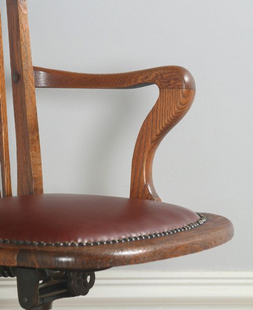 fig 7. Antique English Edwardian Oak & Leather Revolving Office Desk Arm Chair (Circa 1910)