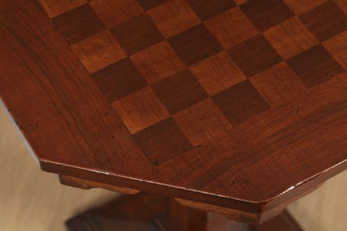 fig 6. Antique English Victorian Aesthetic Walnut & Sycamore Chess Games Occasional Centre Octagonal Table (Circa 1880)