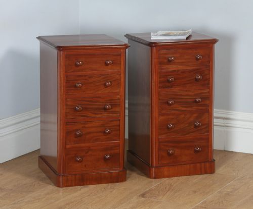 Antique Pair of English Victorian Figured Mahogany Bedside Chests (Circa 1860)