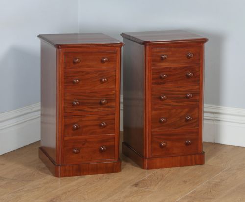 fig 1. Antique Pair of English Victorian Figured Mahogany Bedside Chests (Circa 1860)