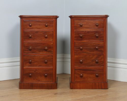 fig 2. Antique Pair of English Victorian Figured Mahogany Bedside Chests (Circa 1860)