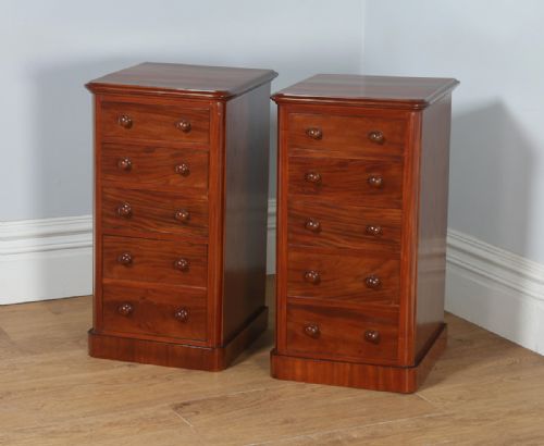 fig 3. Antique Pair of English Victorian Figured Mahogany Bedside Chests (Circa 1860)