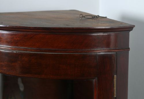 fig 4. Antique English Edwardian Mahogany Bow Front Glazed Corner Display Cabinet (Circa 1900)