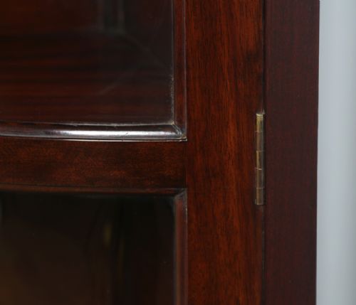 fig 6. Antique English Edwardian Mahogany Bow Front Glazed Corner Display Cabinet (Circa 1900)