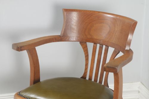 fig 4. Antique English Edwardian Oak and Green Leather Revolving Swivel Office Desk Arm Chair (Circa 1910)