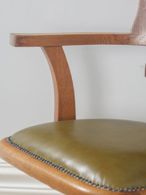 fig 7. Antique English Edwardian Oak and Green Leather Revolving Swivel Office Desk Arm Chair (Circa 1910)
