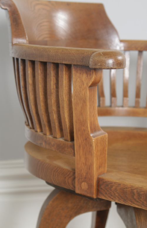 fig 7. Antique English Victorian Oak Revolving Office Desk Arm Chair (Circa 1890)