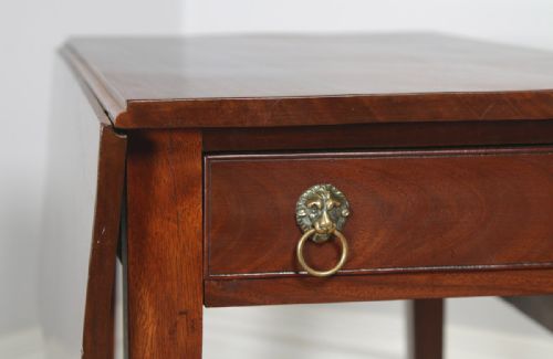 fig 4. Antique English Georgian Regency Mahogany Drop Leaf Pembroke Side Table (Circa 1810)