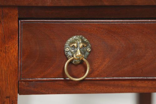 fig 6. Antique English Georgian Regency Mahogany Drop Leaf Pembroke Side Table (Circa 1810)