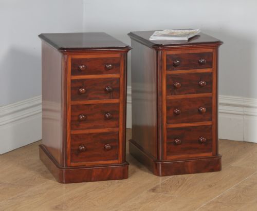 Antique Pair of English Victorian Mahogany Bedside Chests / Tables / Nightstand (Circa 1860)
