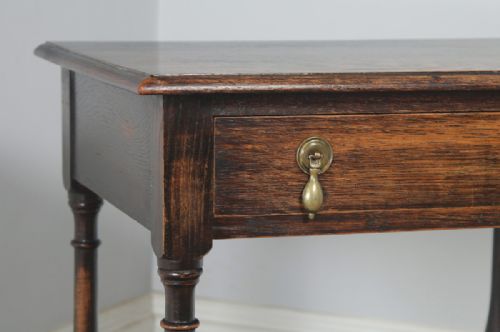 fig 8. Antique English Georgian Style Oak Country Side Table (Circa 1880)
