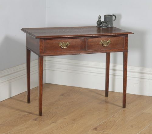 Antique English Georgian Oak Occasional Hall Writing Lowboy Side Table (Circa 1800)