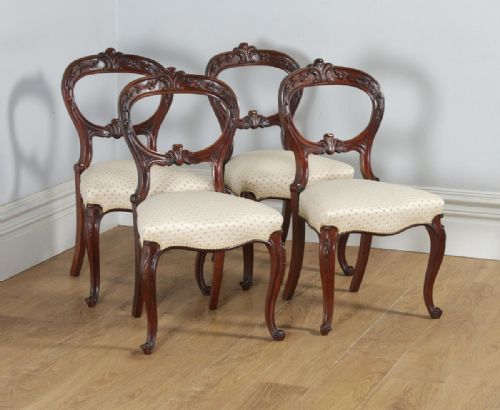 Antique Scottish Victorian Set of Four Mahogany Balloon Back Dining Chairs (Circa 1860)