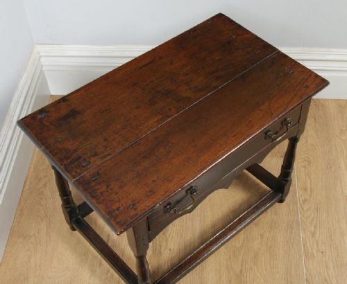 fig 4. Antique English 18th Century Georgian Oak Occasional Side Table (Circa 1730)