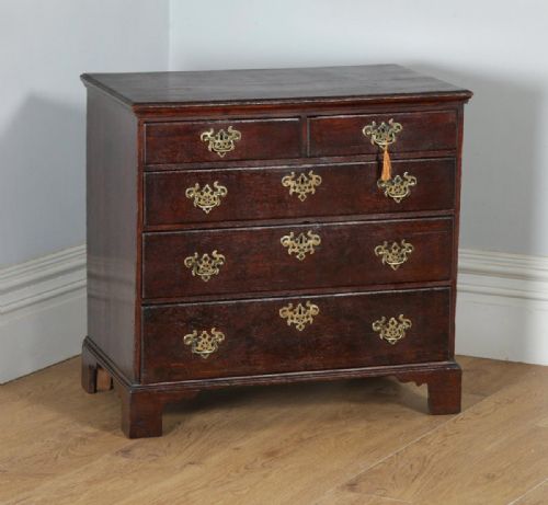 fig 1. Small Antique English Georgian Oak Bachelors Chest of Drawers (Circa 1780)