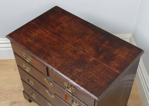 fig 6. Small Antique English Georgian Oak Bachelors Chest of Drawers (Circa 1780)