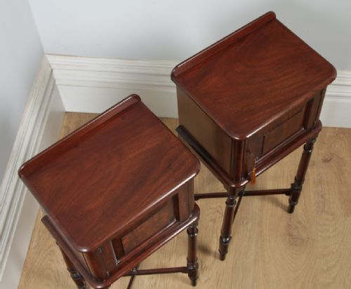 fig 3. Antique Pair of English Victorian Mahogany Bedside Cabinet Pot Cupboard Night Stands (Circa 1880)