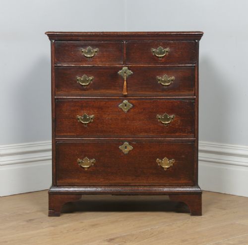fig 2. Small Antique English Georgian Oak Bachelors Chest of Drawers (Circa 1740)