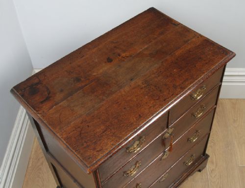 fig 3. Small Antique English Georgian Oak Bachelors Chest of Drawers (Circa 1740)