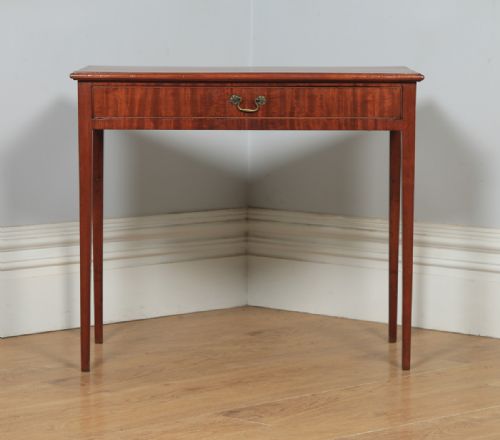 fig 2. Antique English 19th Century Georgian Mahogany Occasional Side Table (Circa 1800)