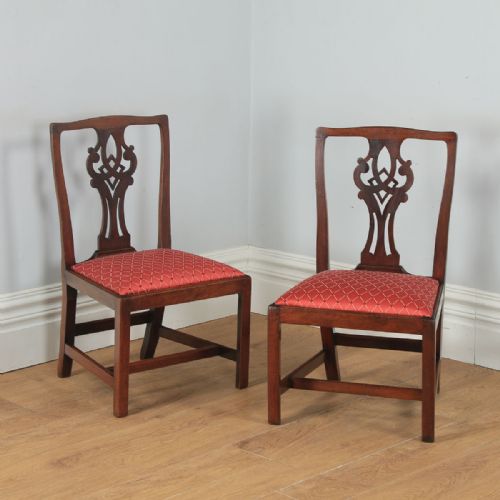 Antique English Pair of Georgian Chippendale Mahogany Dining Chairs (Circa 1800)