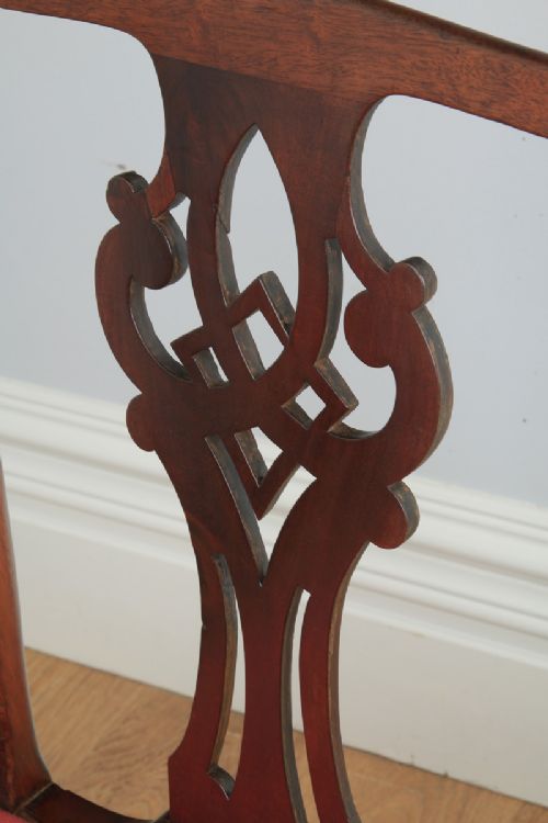 fig 6. Antique English Pair of Georgian Chippendale Mahogany Dining Chairs (Circa 1800)