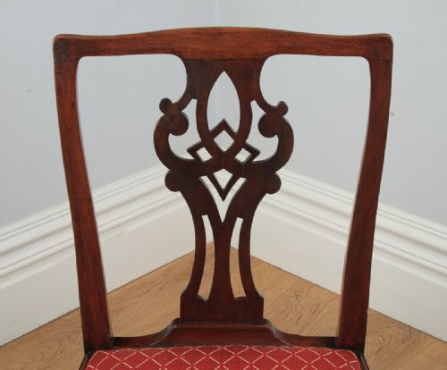 fig 7. Antique English Pair of Georgian Chippendale Mahogany Dining Chairs (Circa 1800)