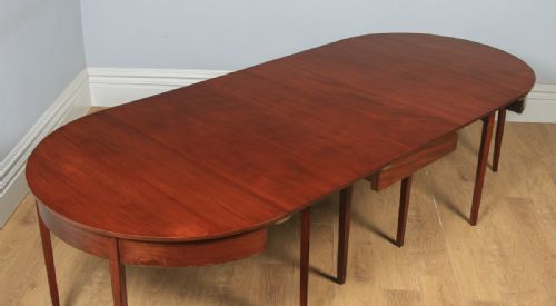 fig 3. Antique English Georgian Mahogany Round Extendable “D” Dining Table Seats 10 Persons (Circa 1800)