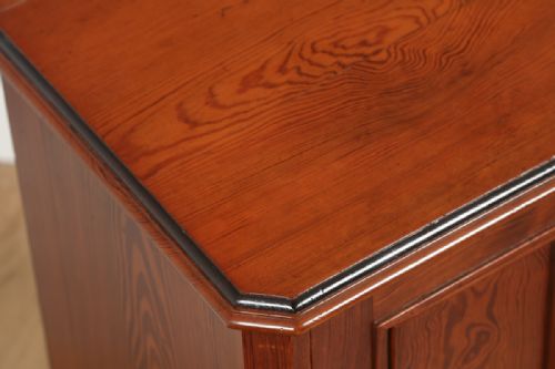 fig 5. Antique English Victorian Pitch Pine Bedside Chest Pot Cupboard Night Stand Cabinet (Circa 1890)