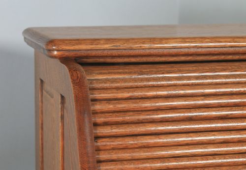 fig 2. Antique American Edwardian 4ft 2” Oak Roll Top Pedestal Office Writing Desk by Horrocks Standard Company (Circa 1910)