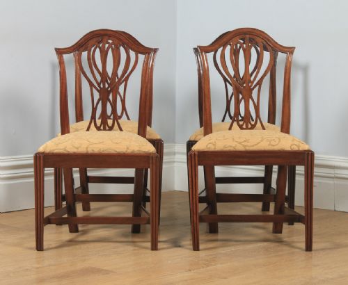 fig 1. Antique English Set of Four Georgian Hepplewhite Mahogany Dining Chairs (Circa 1780)