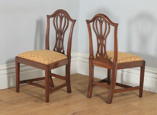 fig 5. Antique English Set of Four Georgian Hepplewhite Mahogany Dining Chairs (Circa 1780)