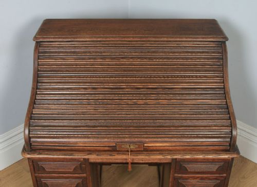fig 1. Antique English George V 3ft 6” Oak Roll Top Pedestal Office Desk (Circa 1920)