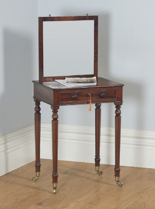 Antique English Georgian Mahogany Dressing Side Table with Adjustable Mirror Attributable to Gillows of Lancaster (Circa 1820)