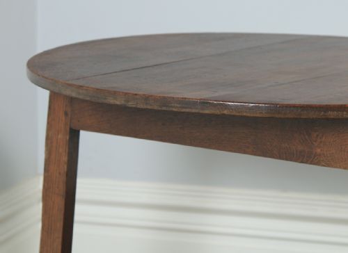 fig 5. Antique English Georgian Circular Oak Cricket Occasional Table (Circa 1780 - 1820)