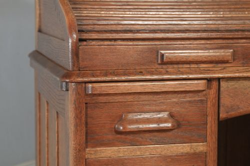 fig 4. Antique English Edwardian 4ft” Solid Oak Roll Top Pedestal Office Desk (Circa 1910)