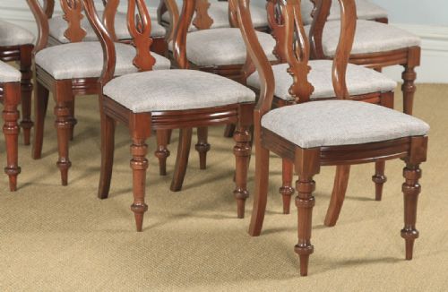 fig 6. Antique English Victorian Set of 12 Twelve Mahogany Balloon Spear Back Dining Chairs (Circa 1870)