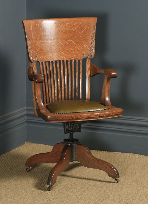 Antique American Edwardian Oak Revolving Office Desk Arm Chair by Johnson Chair Co. (Circa 1910)