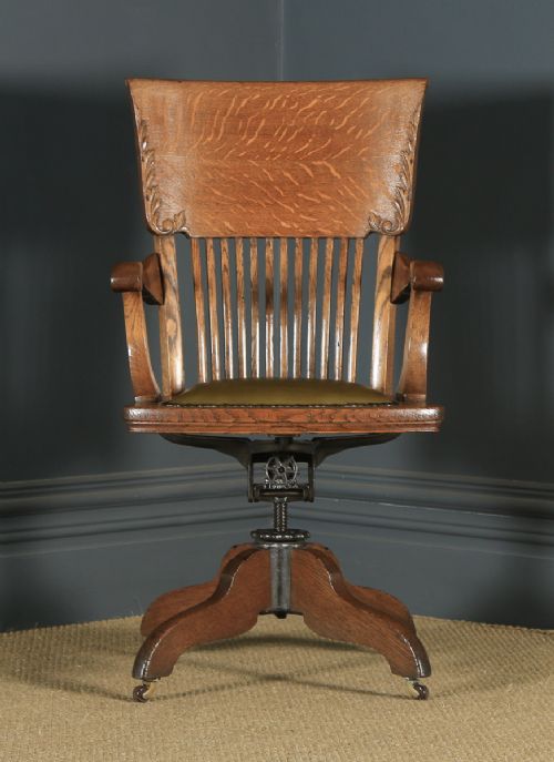 fig 1. Antique American Edwardian Oak Revolving Office Desk Arm Chair by Johnson Chair Co. (Circa 1910)
